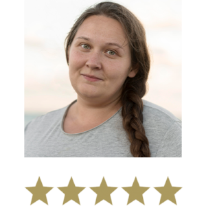 Irish™ Sea Moss 2 Woman smiling with five stars displayed underneath.