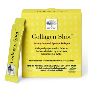New Nordic Collagen Shot™ med flydende kollagen, acerola, vitamin C og biotin, hjælper med at forbedre hudens elasticitet og modvirker synligheden af rynker.